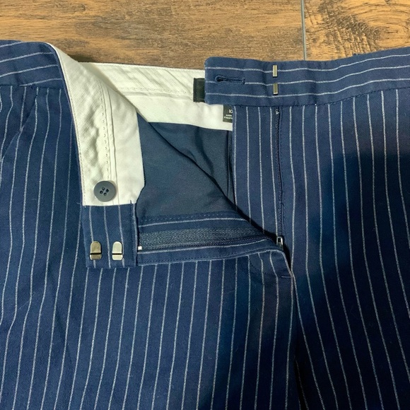 Women’s Talbots Navy Pinstripe Pants Size 10 - Picture 4 of 8